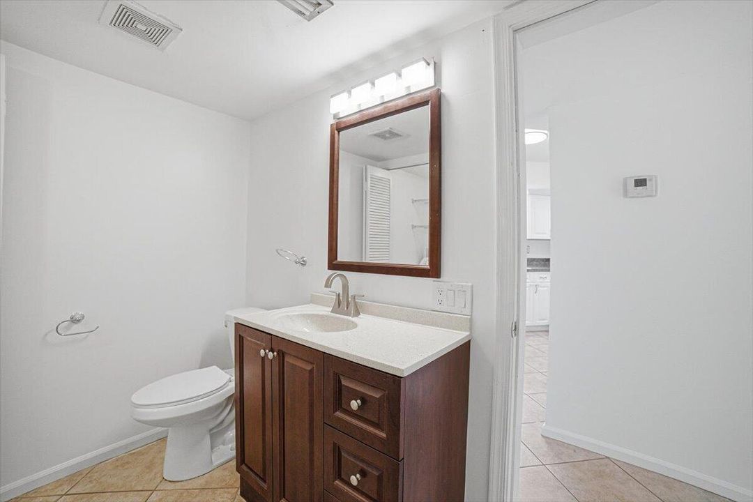 15-Guest Bathroom-B