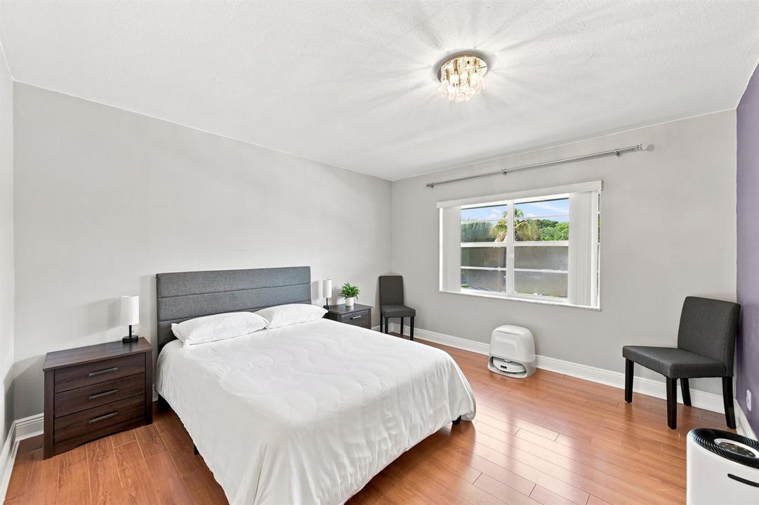 16_bedroom