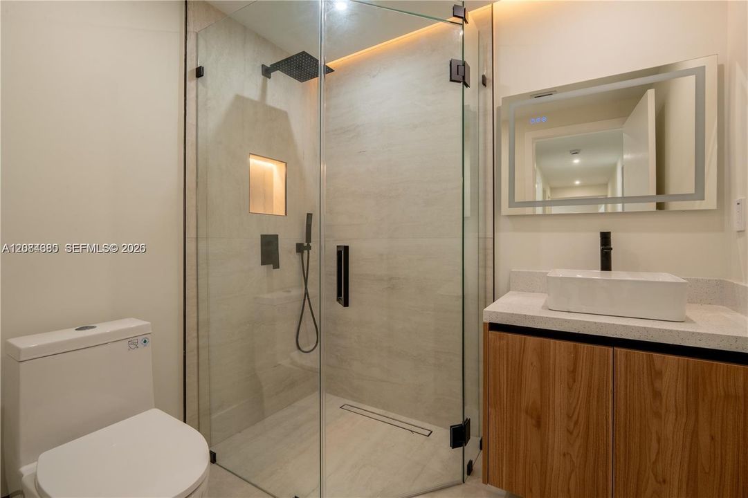 En Renta: $4,500 (5 camas, 3 baños, 2049 Pies cuadrados)