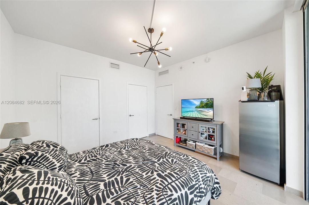 For Rent: $9,000 (3 beds, 3 baths, 1664 Square Feet)