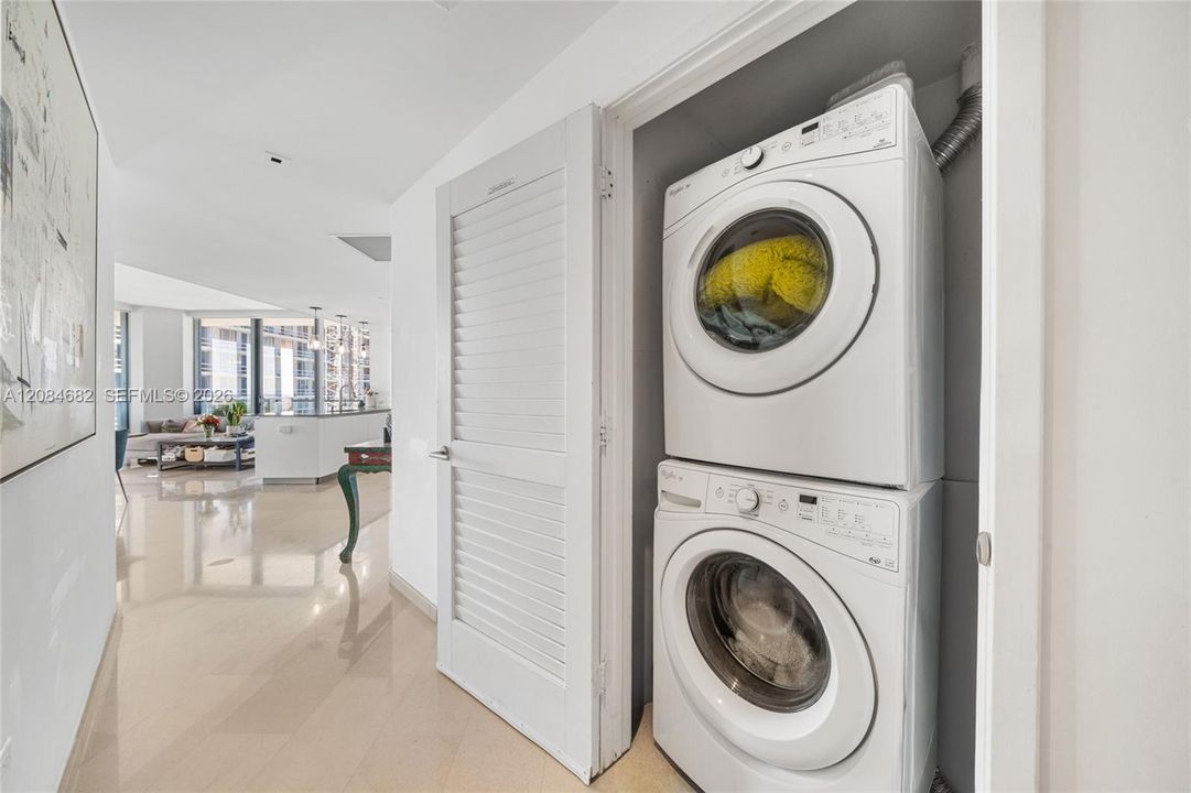 For Rent: $9,000 (3 beds, 3 baths, 1664 Square Feet)