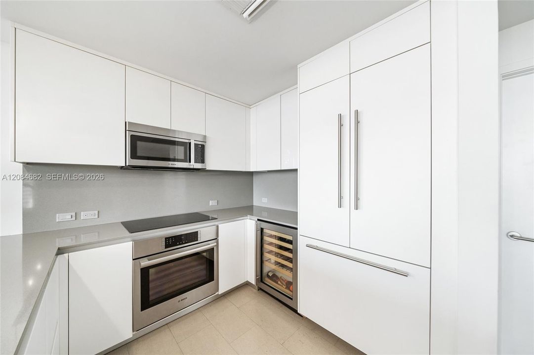 For Rent: $9,000 (3 beds, 3 baths, 1664 Square Feet)