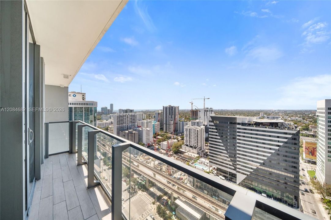 For Rent: $9,000 (3 beds, 3 baths, 1664 Square Feet)