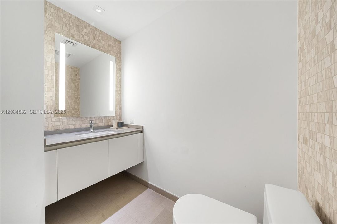 For Rent: $9,000 (3 beds, 3 baths, 1664 Square Feet)
