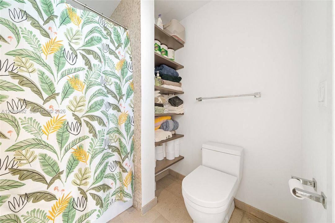For Rent: $9,000 (3 beds, 3 baths, 1664 Square Feet)
