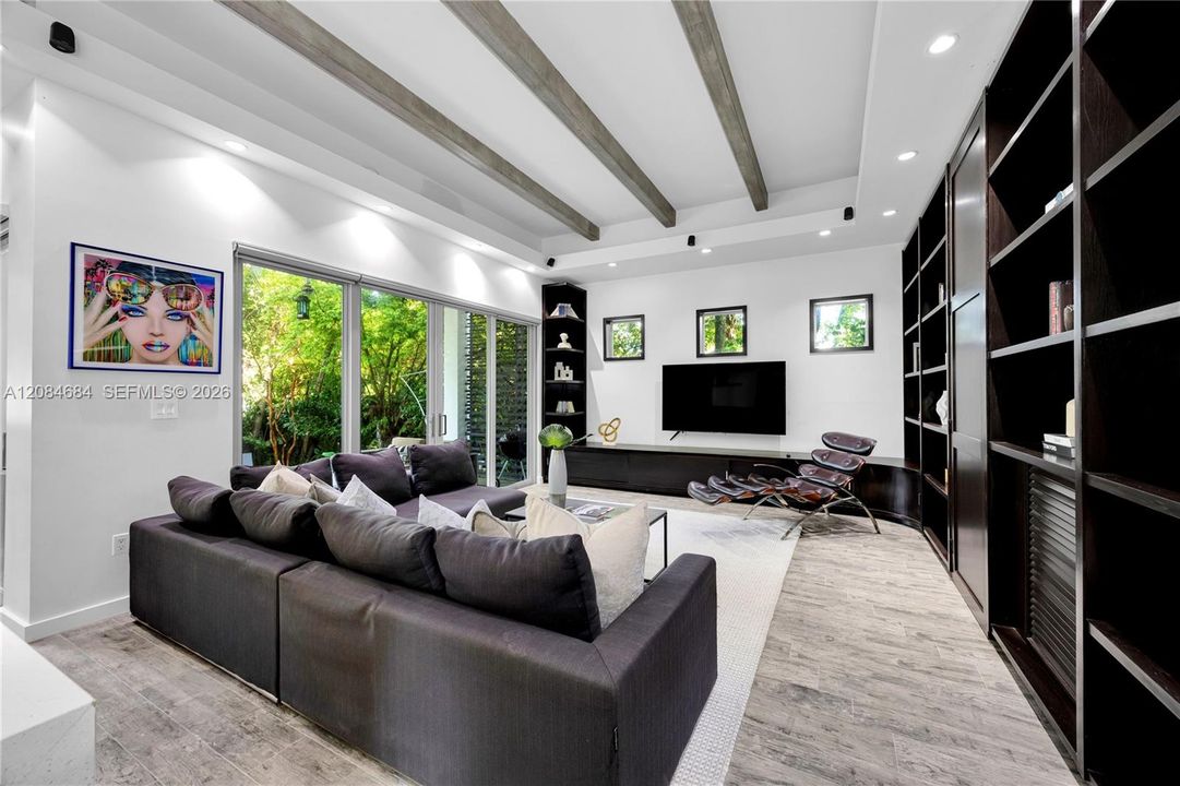 For Sale: $2,495,000 (4 beds, 3 baths, 2909 Square Feet)
