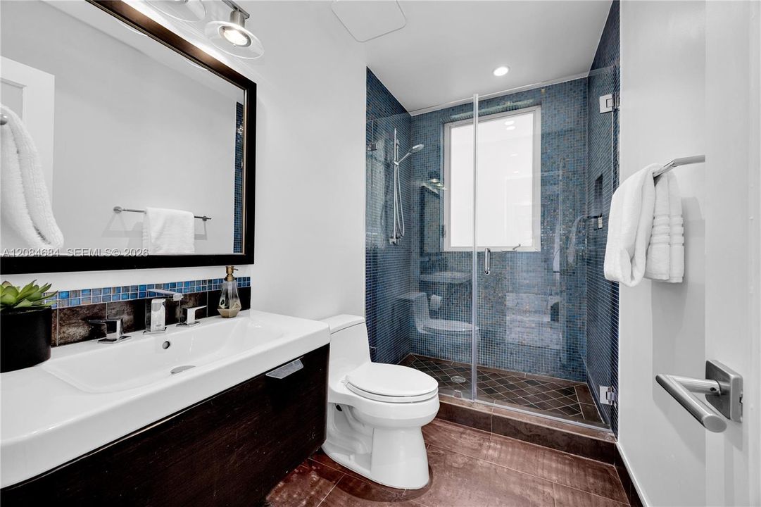 For Sale: $2,495,000 (4 beds, 3 baths, 2909 Square Feet)