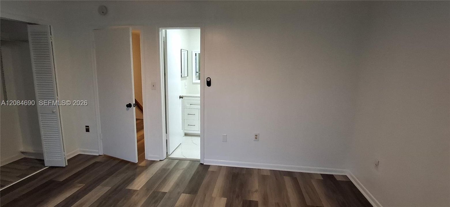 В аренду: $2,500 (2 спален, 2 ванн, 1300 Квадратных фут)