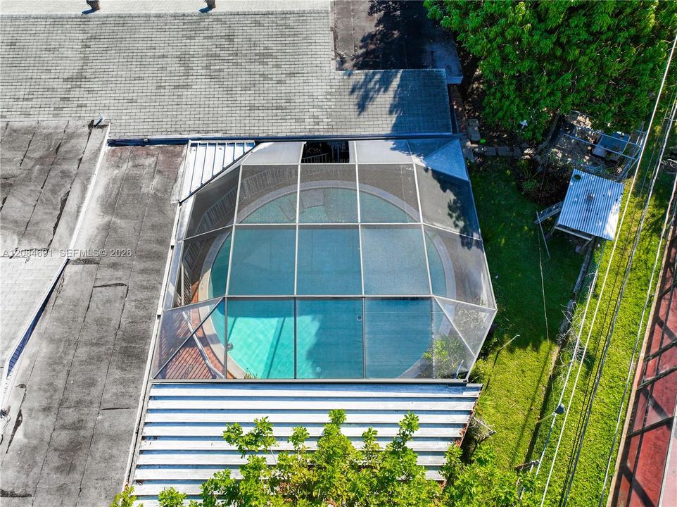 For Sale: $719,900 (6 beds, 4 baths, 2684 Square Feet)