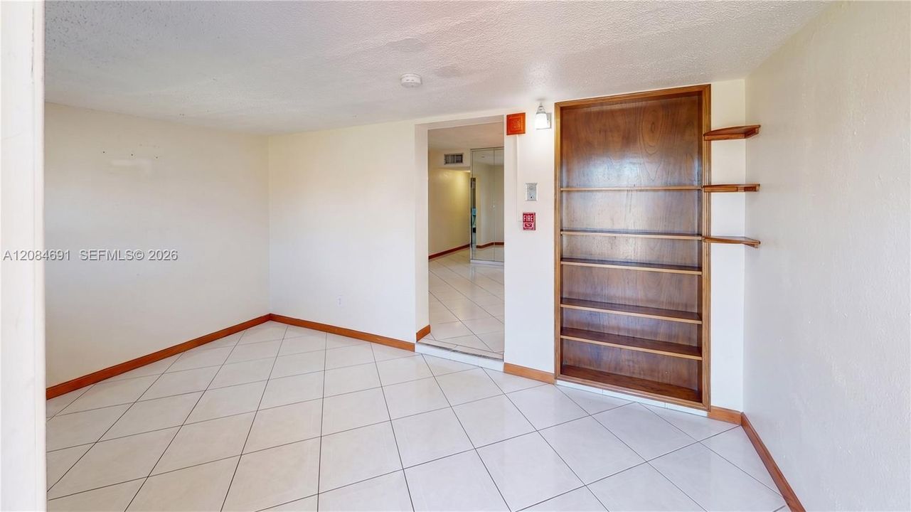For Sale: $719,900 (6 beds, 4 baths, 2684 Square Feet)