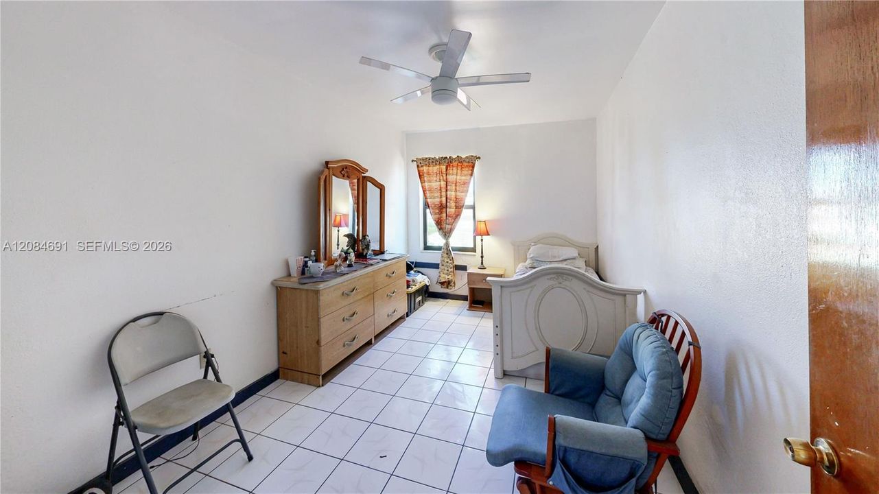 For Sale: $719,900 (6 beds, 4 baths, 2684 Square Feet)