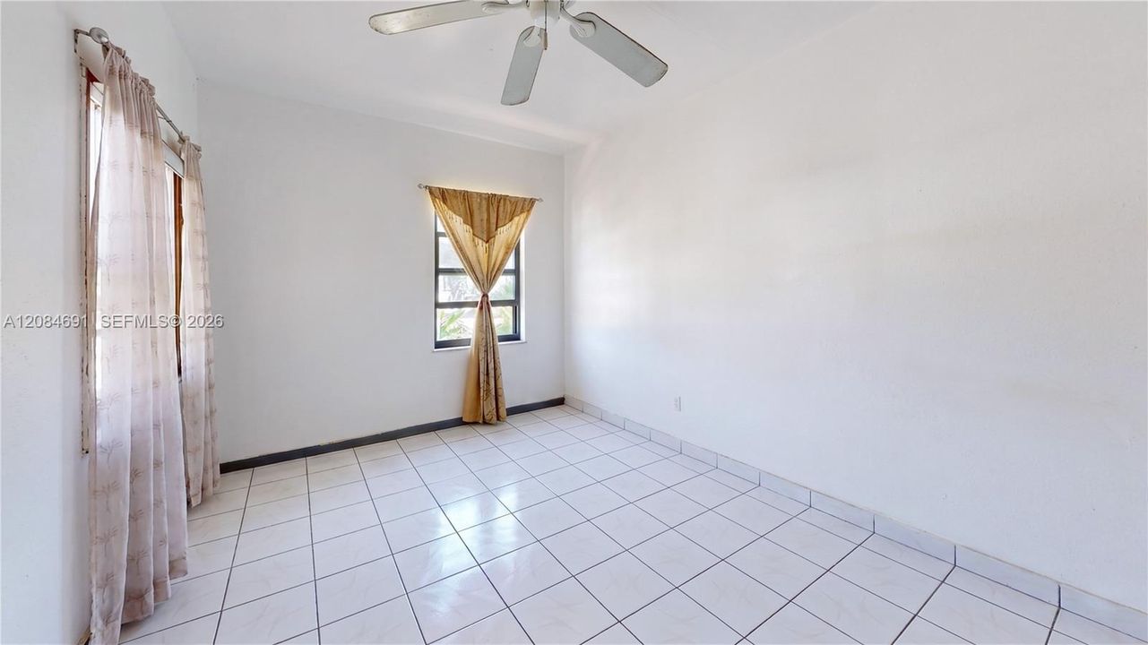 For Sale: $719,900 (6 beds, 4 baths, 2684 Square Feet)