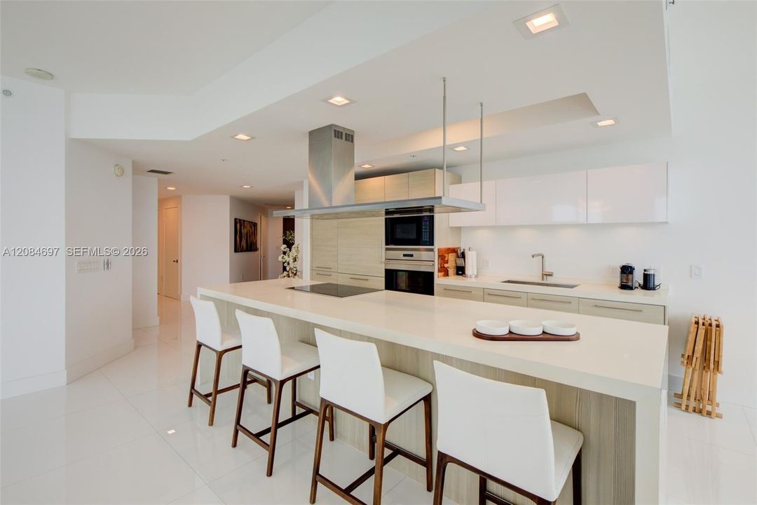 For Rent: $9,500 (3 beds, 3 baths, 2386 Square Feet)