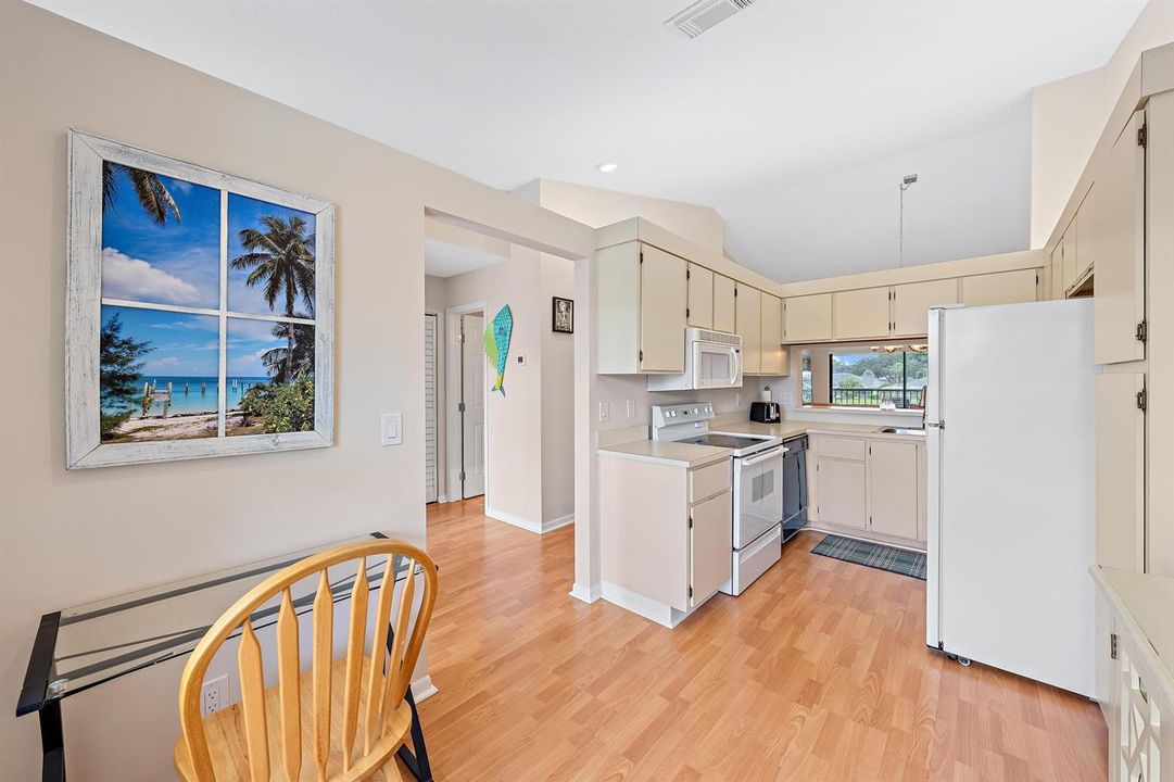 1302 Pinecrest Cir apt C-14