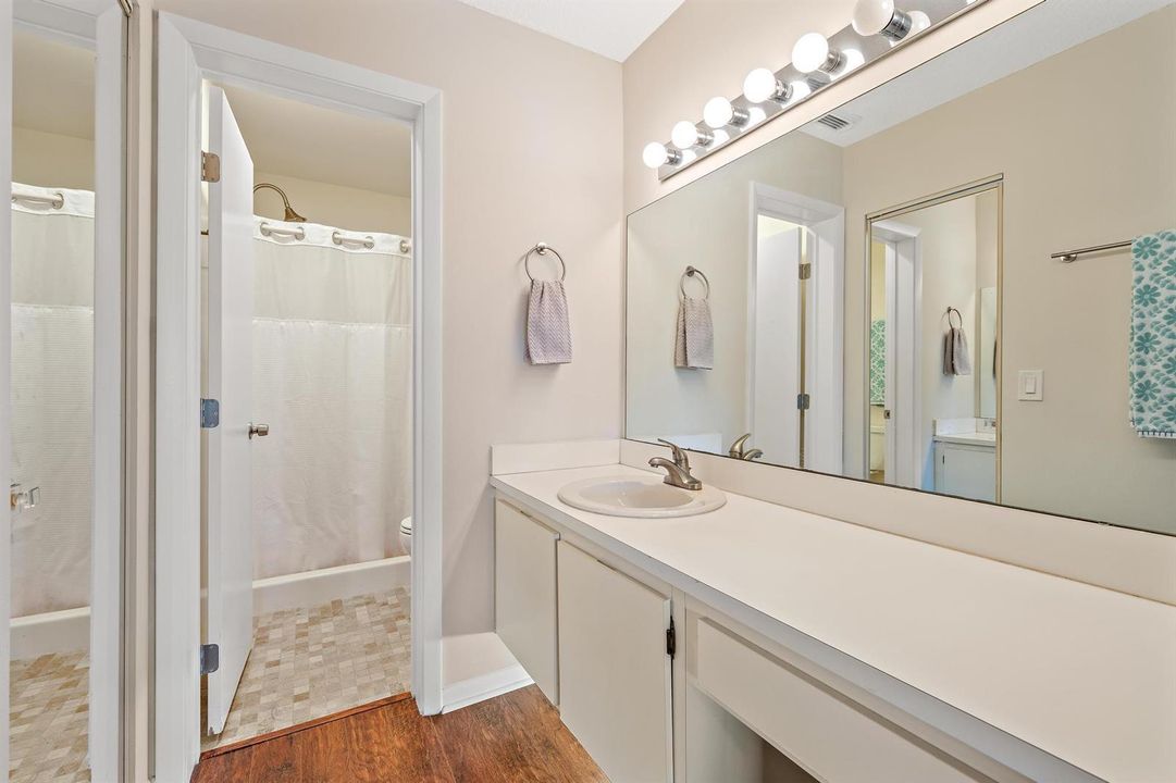 1302 Pinecrest Cir apt C-114