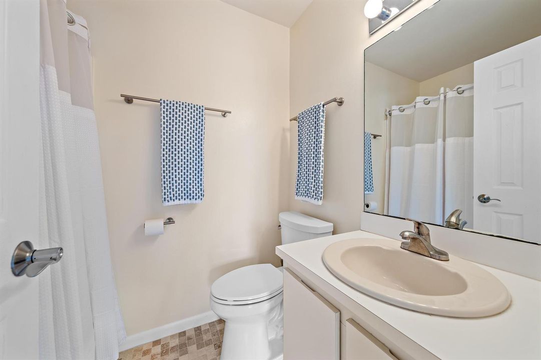 1302 Pinecrest Cir apt C-12