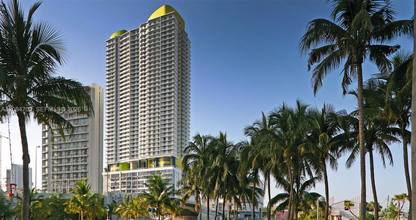 For Rent: $2,300 (0 beds, 1 baths, 451 Square Feet)