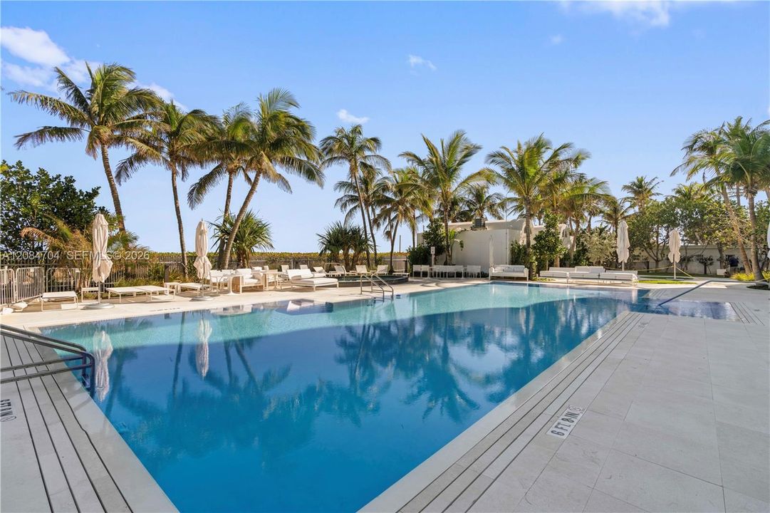 For Rent: $11,360 (3 beds, 2 baths, 1761 Square Feet)