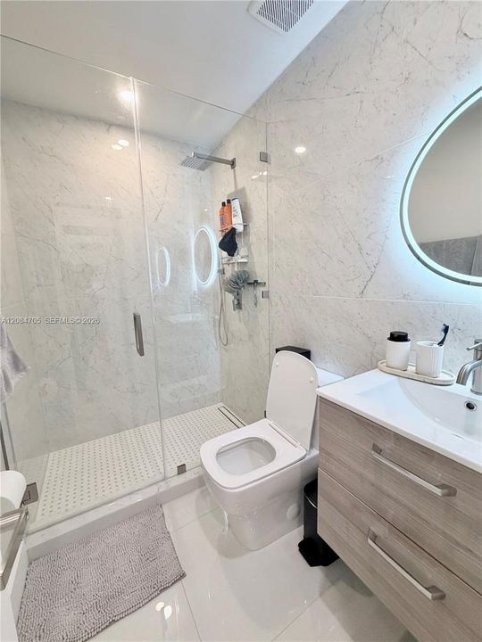 2nd bathroom