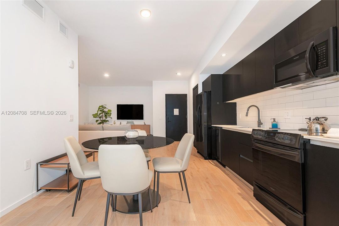 En Renta: $6,200 (3 camas, 3 baños, 1043 Pies cuadrados)