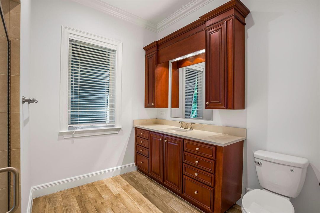 1100-Carolina-Cir-SW-Interiors-HigMedia-