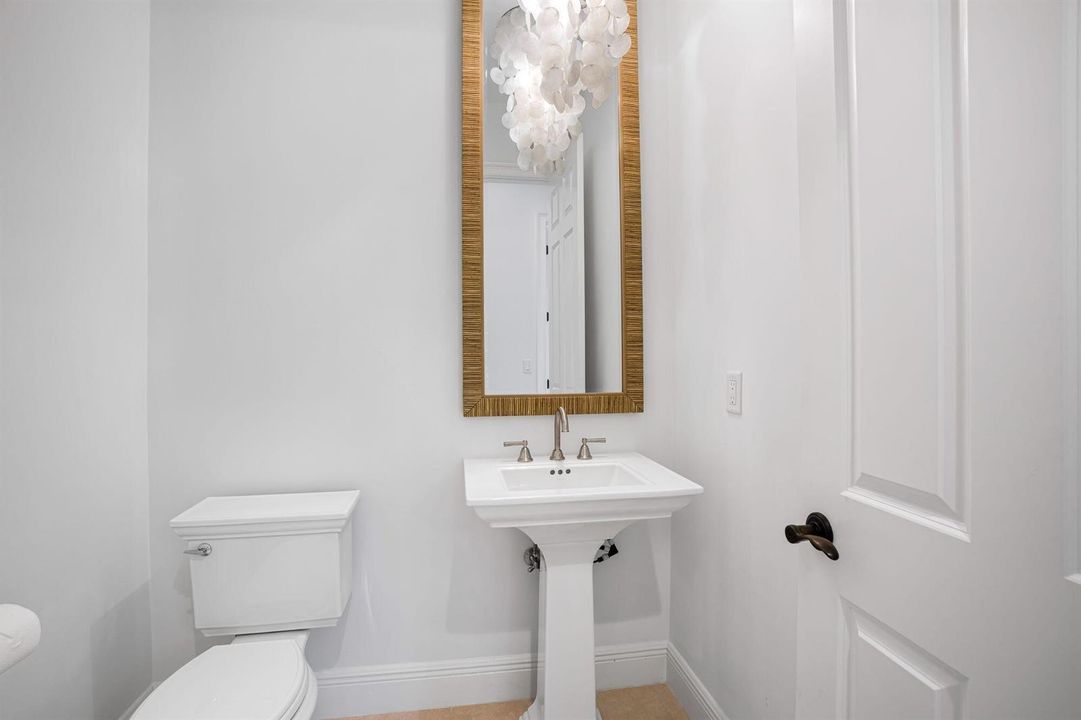 1100-Carolina-Cir-SW-Interiors-HigMedia-