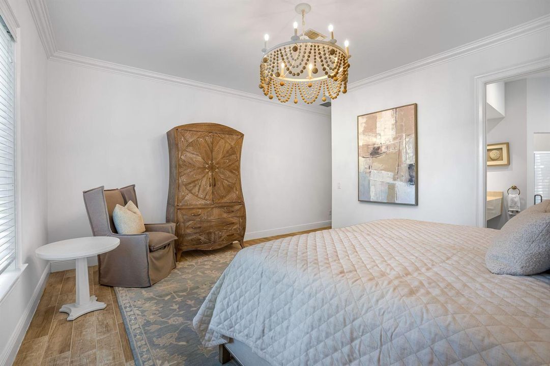 1100-Carolina-Cir-SW-Interiors-HigMedia-