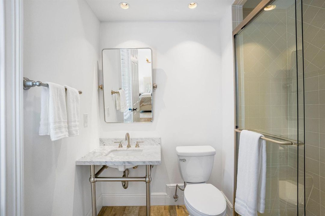 1100-Carolina-Cir-SW-Interiors-HigMedia-