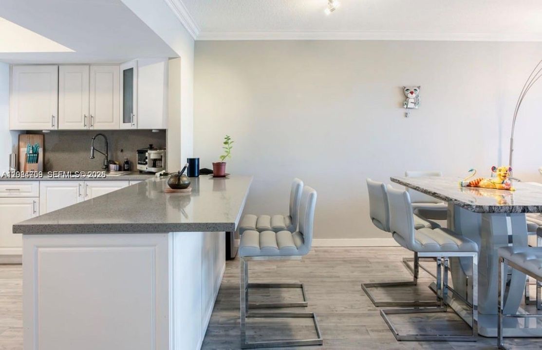 En Venta: $230,000 (2 camas, 1 baños, 987 Pies cuadrados)