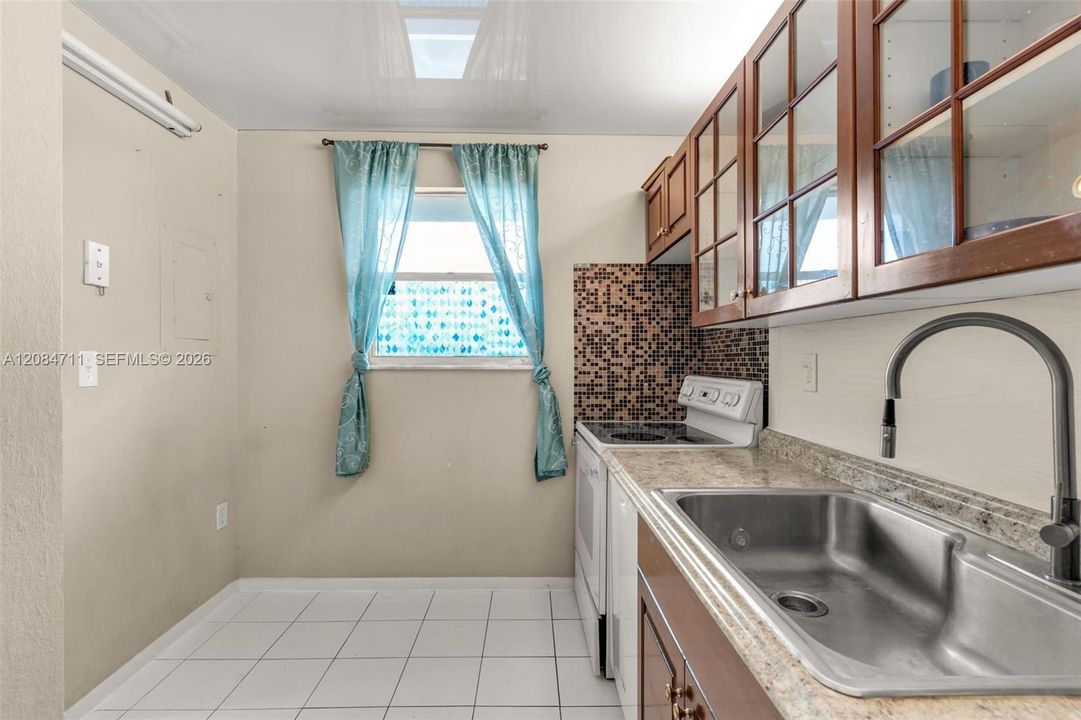 En Venta: $165,000 (2 camas, 1 baños, 1036 Pies cuadrados)
