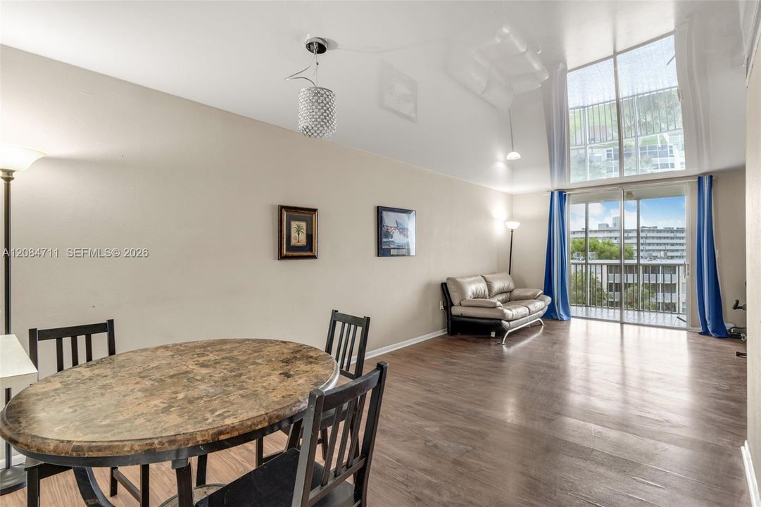 En Venta: $165,000 (2 camas, 1 baños, 1036 Pies cuadrados)