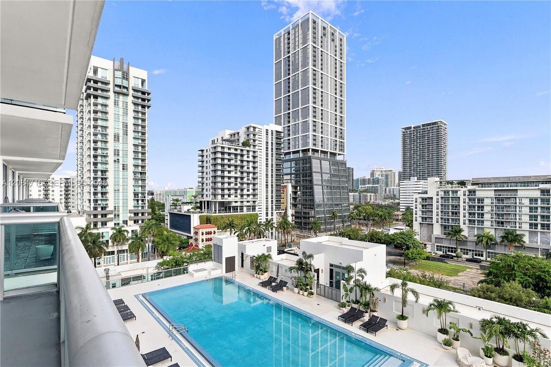 For Rent: $2,700 (1 beds, 1 baths, 693 Square Feet)