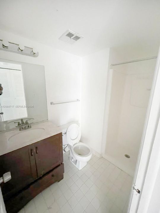 For Rent: $1,700 (2 beds, 2 baths, 908 Square Feet)
