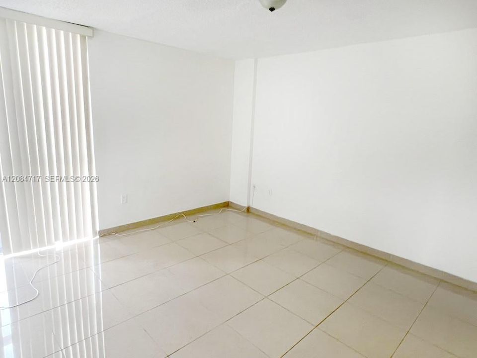 For Rent: $1,700 (2 beds, 2 baths, 908 Square Feet)