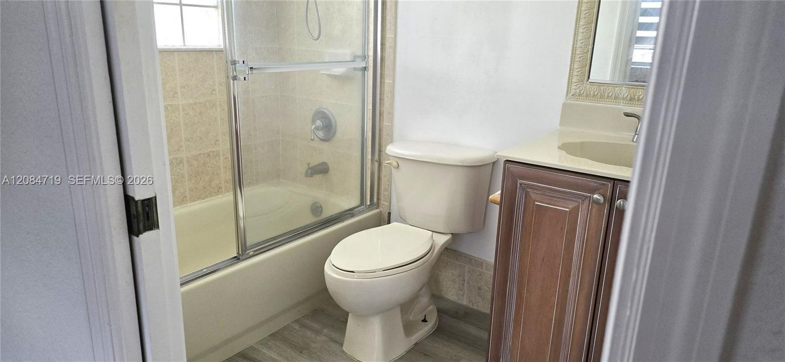 В аренду: $4,600 (4 спален, 3 ванн, 3056 Квадратных фут)