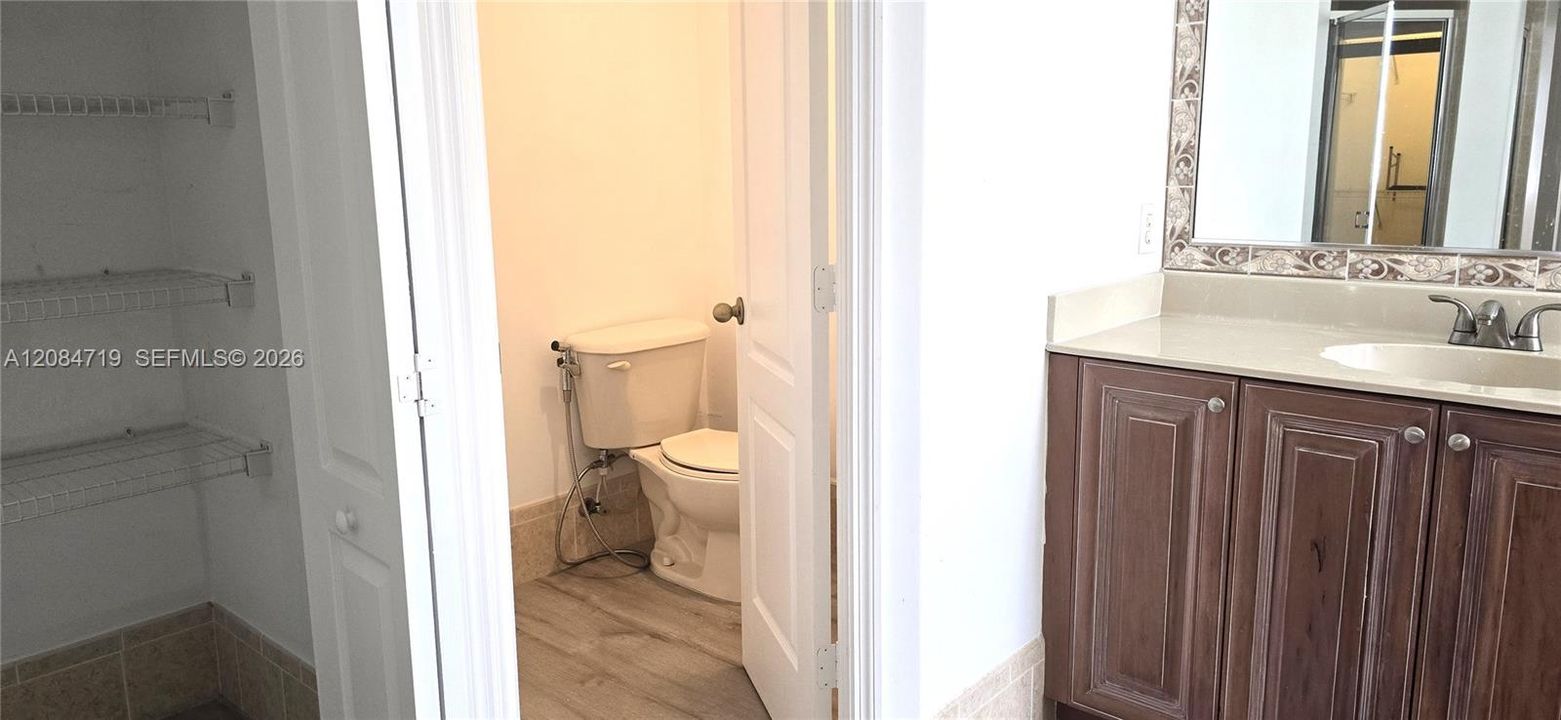 В аренду: $4,600 (4 спален, 3 ванн, 3056 Квадратных фут)