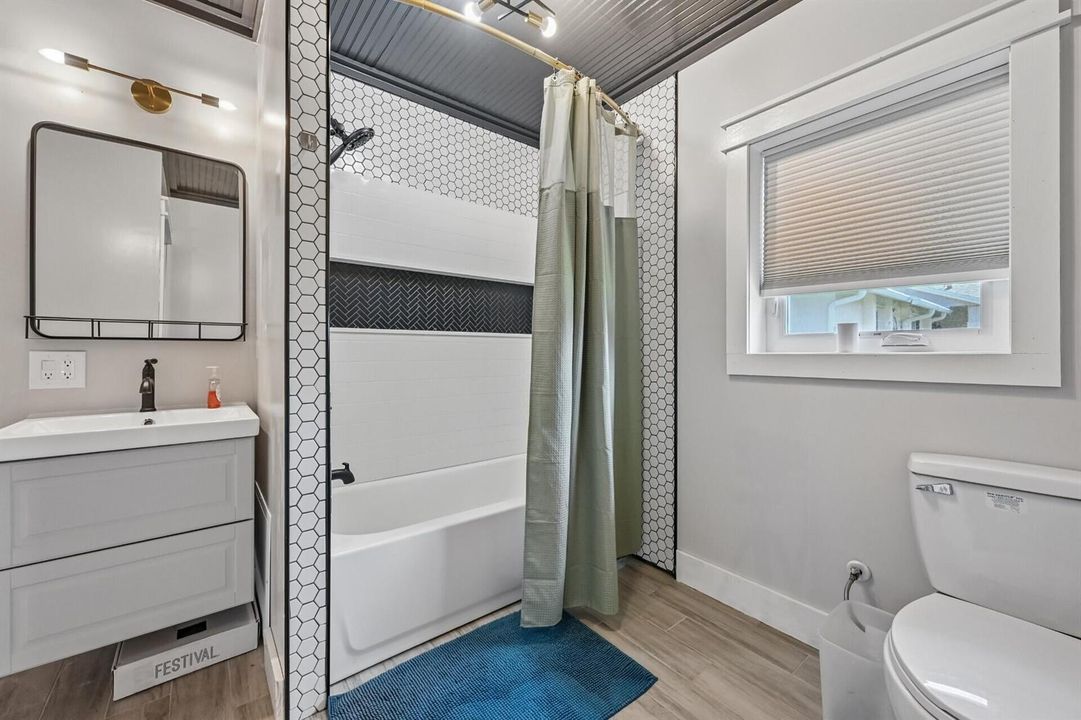 322 bath 1