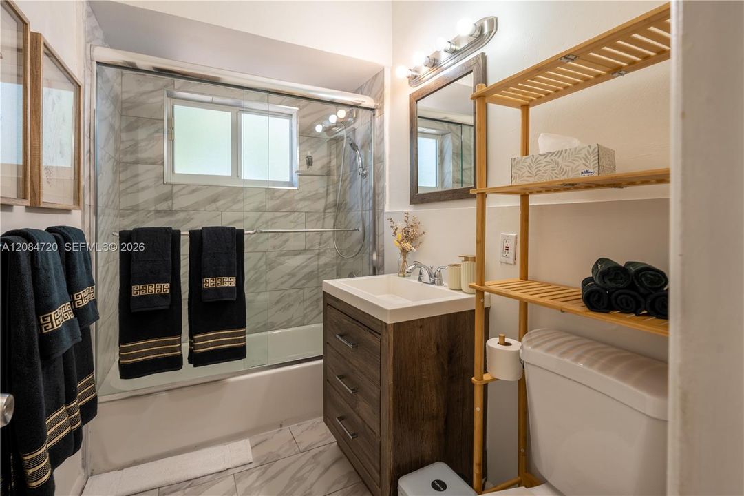 For Rent: $3,900 (3 beds, 2 baths, 1312 Square Feet)