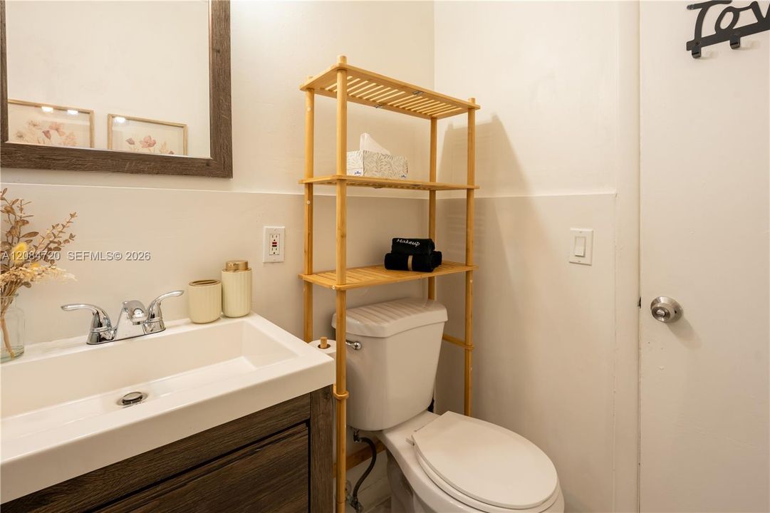 For Rent: $3,900 (3 beds, 2 baths, 1312 Square Feet)
