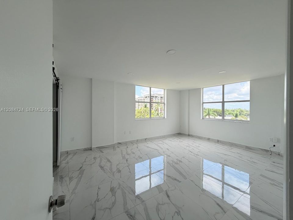 For Rent: $3,250 (2 beds, 2 baths, 1551 Square Feet)