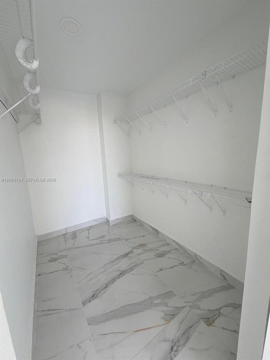 For Rent: $3,250 (2 beds, 2 baths, 1551 Square Feet)