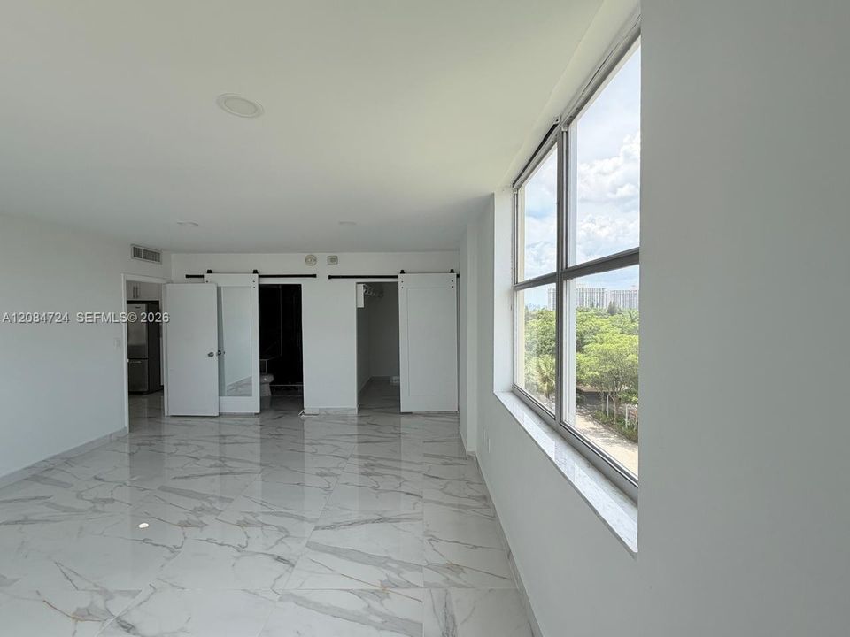 For Rent: $3,250 (2 beds, 2 baths, 1551 Square Feet)