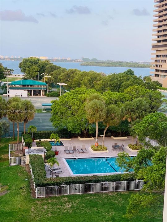For Rent: $3,250 (2 beds, 2 baths, 1551 Square Feet)