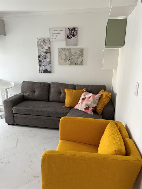For Rent: $1,750 (1 beds, 1 baths, 416 Square Feet)