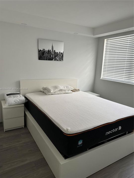 For Rent: $1,750 (1 beds, 1 baths, 416 Square Feet)
