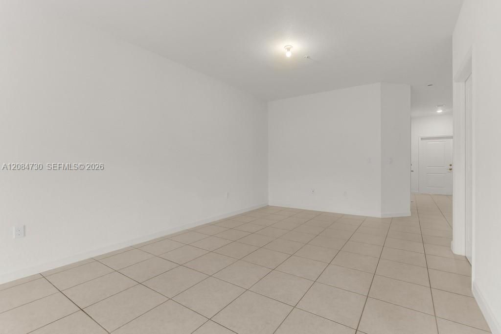 En Renta: $4,200 (3 camas, 2 baños, 1668 Pies cuadrados)
