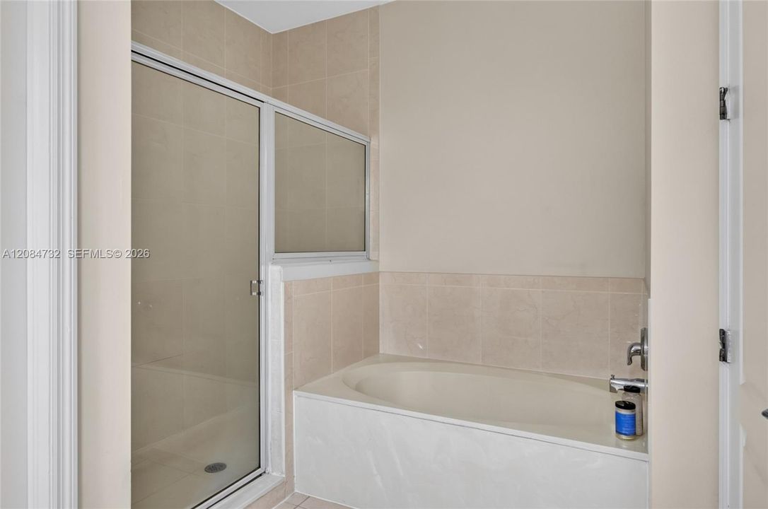 For Sale: $510,000 (3 beds, 3 baths, 1772 Square Feet)