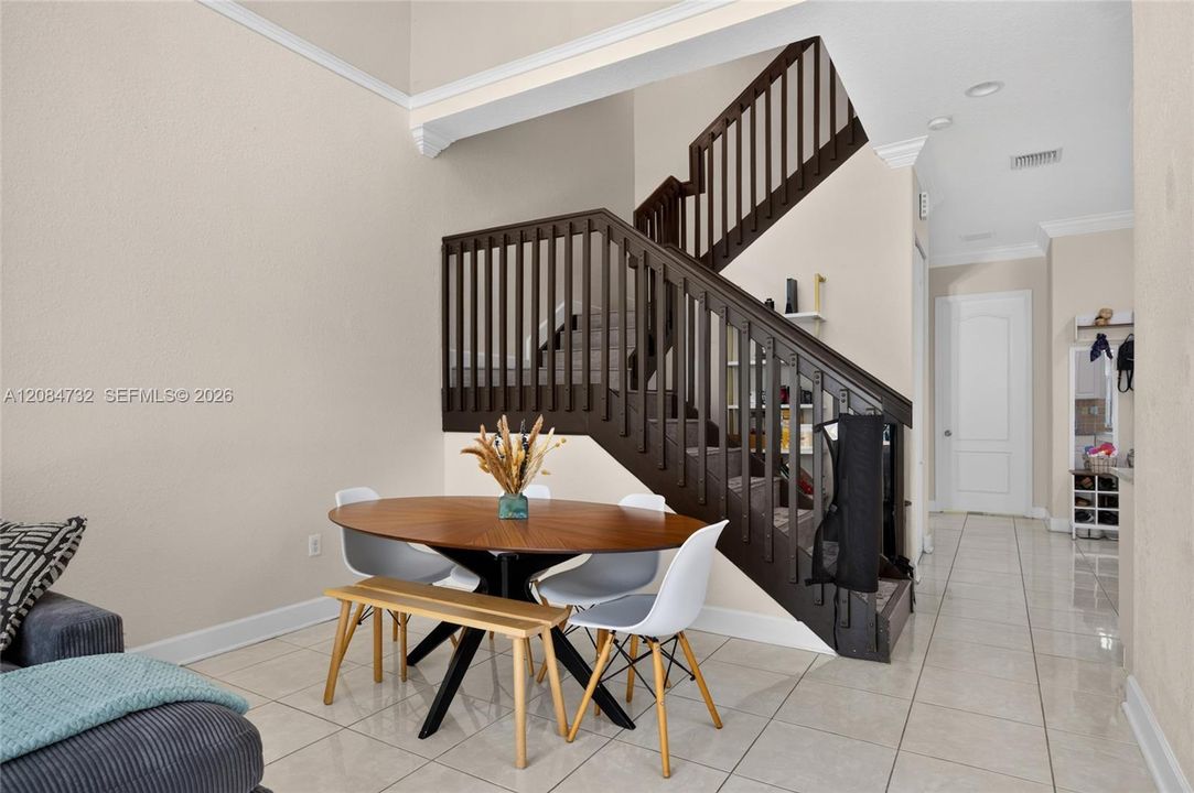 For Sale: $510,000 (3 beds, 3 baths, 1772 Square Feet)