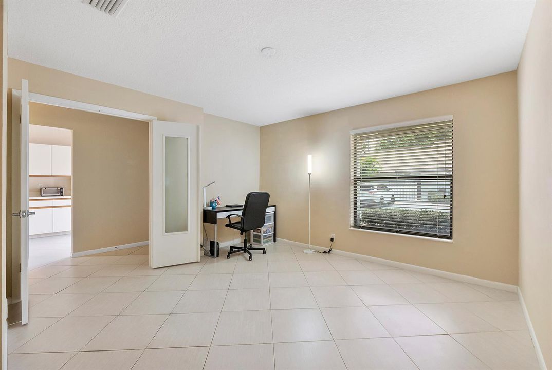 3356 Carambola Cir S_007