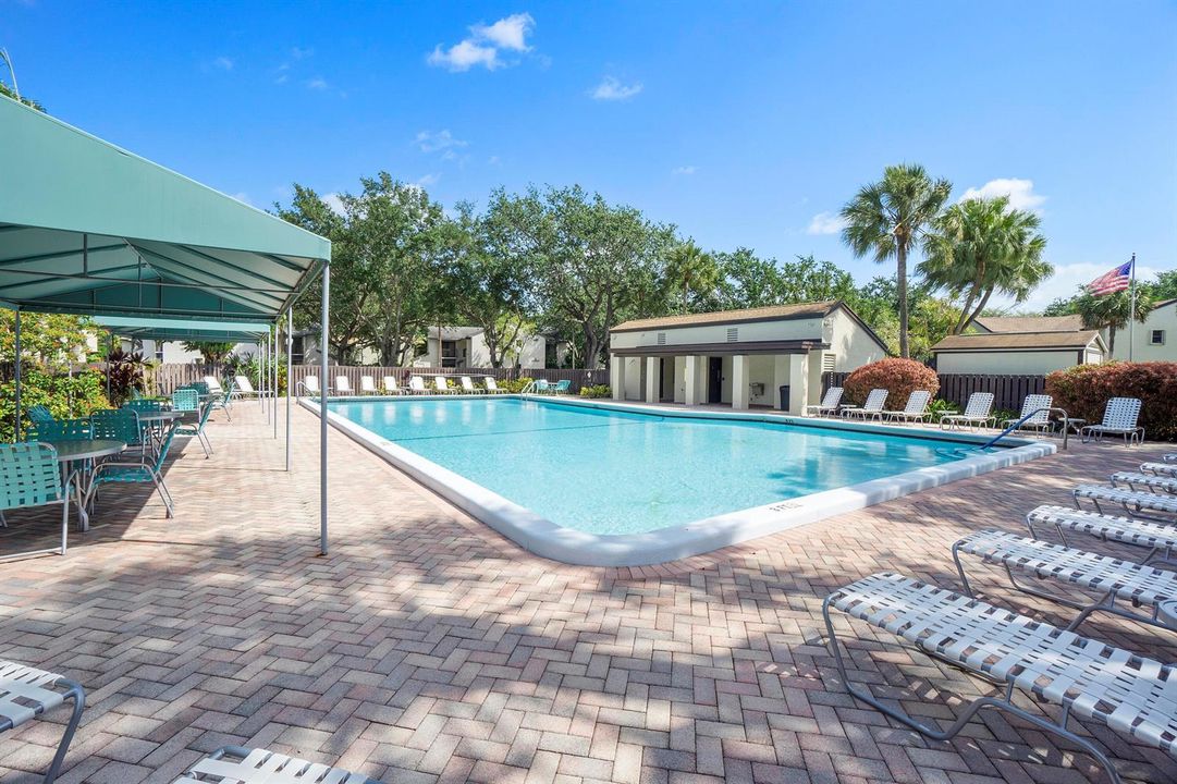 3565 Cocoplum Cir_20
